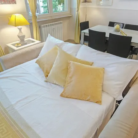 Residenzia Via Galvani * Roma